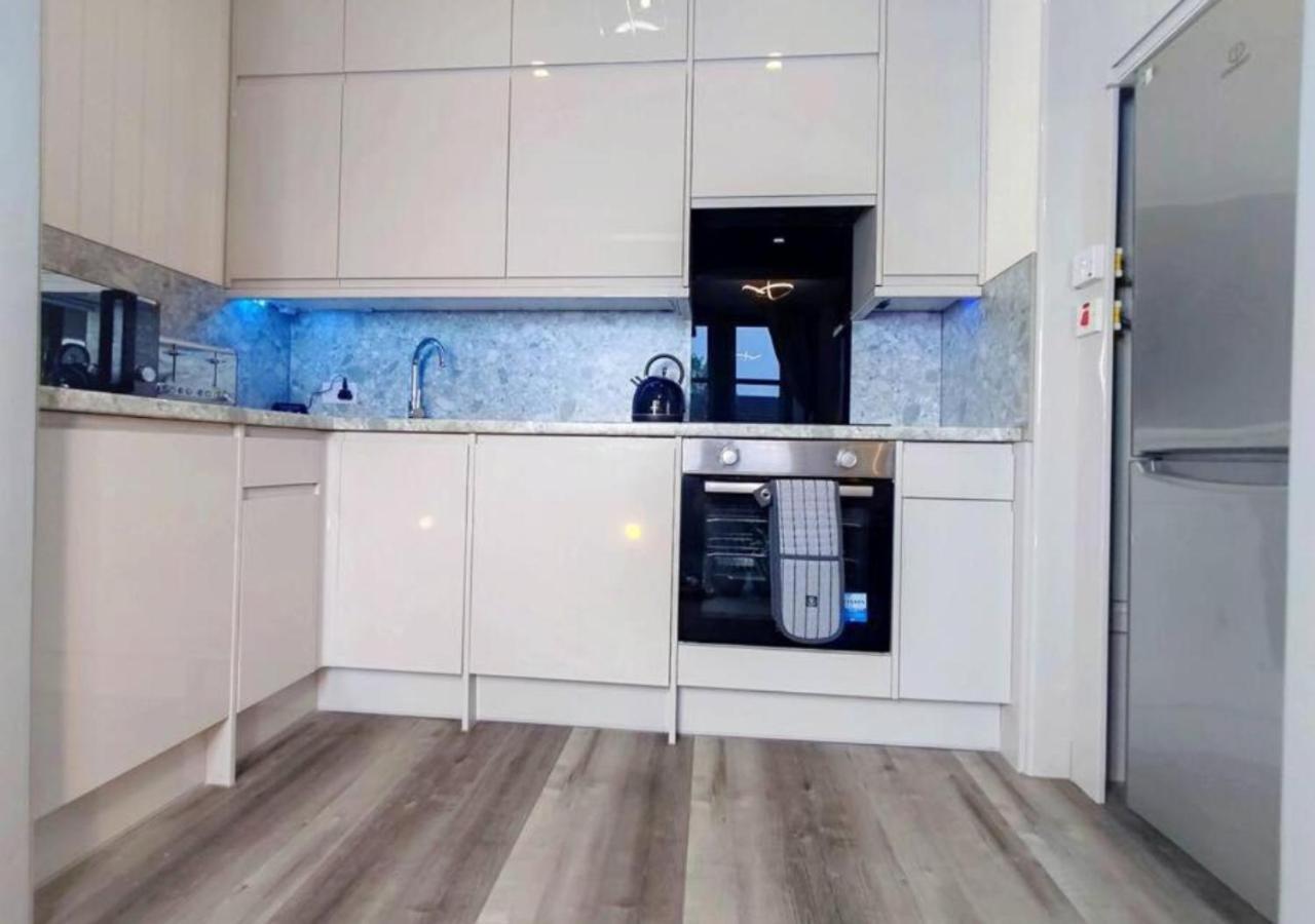 Dundee Football Stadium Apartment מראה חיצוני תמונה