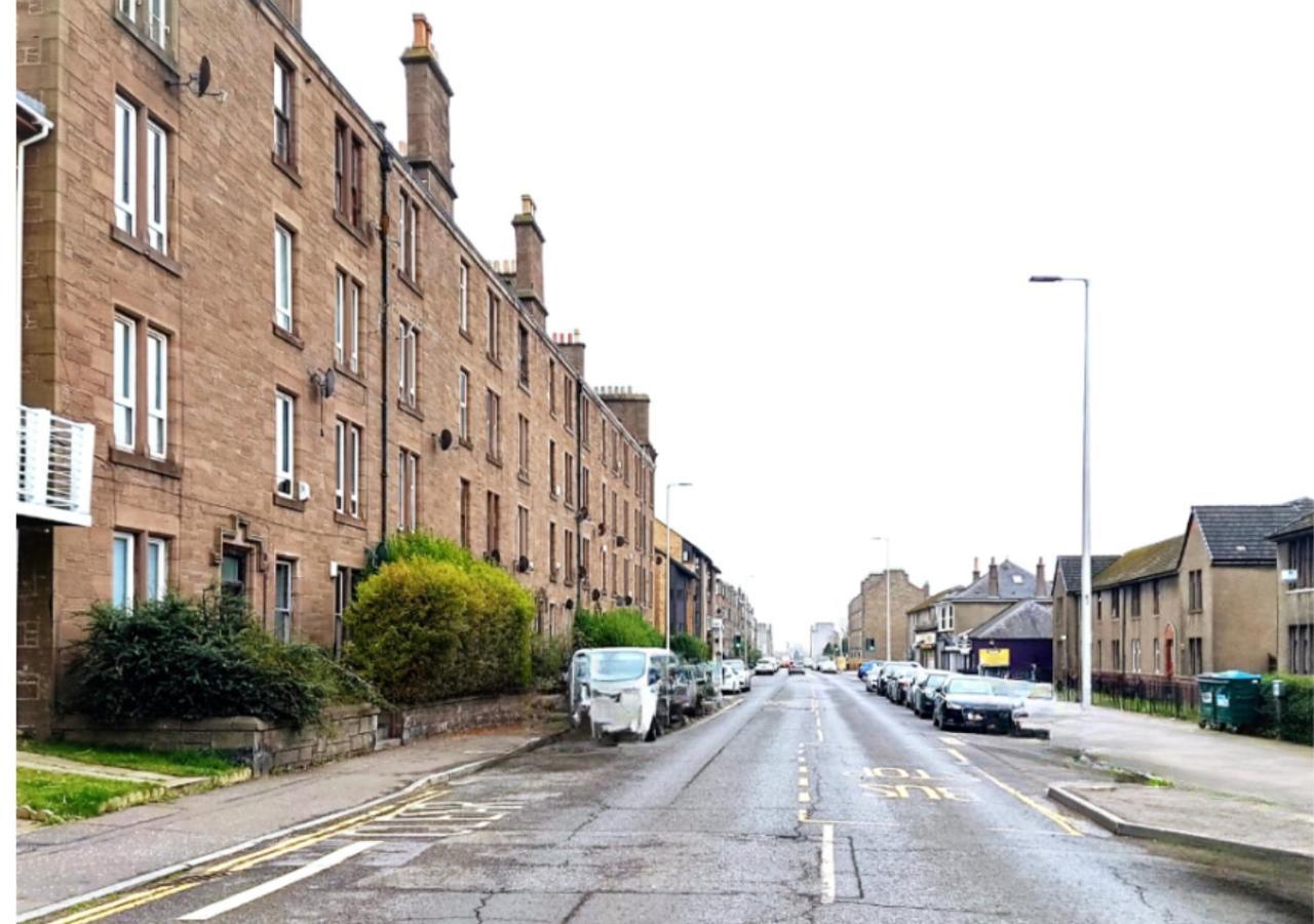 Dundee Football Stadium Apartment מראה חיצוני תמונה